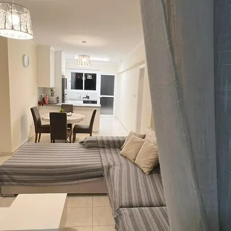 113 Apartment, A 2-bedroom Escape Pafos