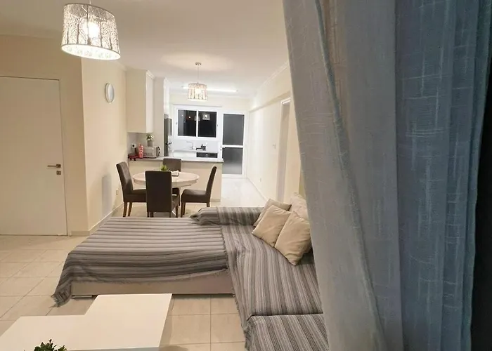 113 Apartment, A 2-bedroom Escape Paphos