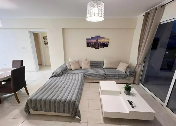 113 Apartment, A 2-bedroom Escape Apartmán *