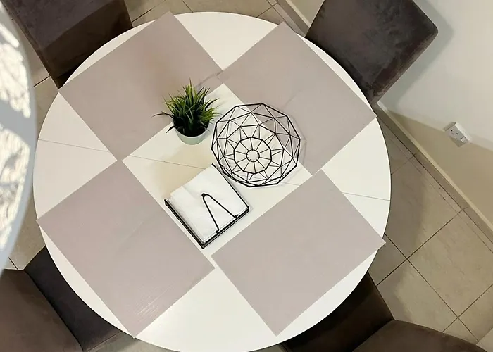 113 Apartment, A 2-bedroom Escape Apartmán